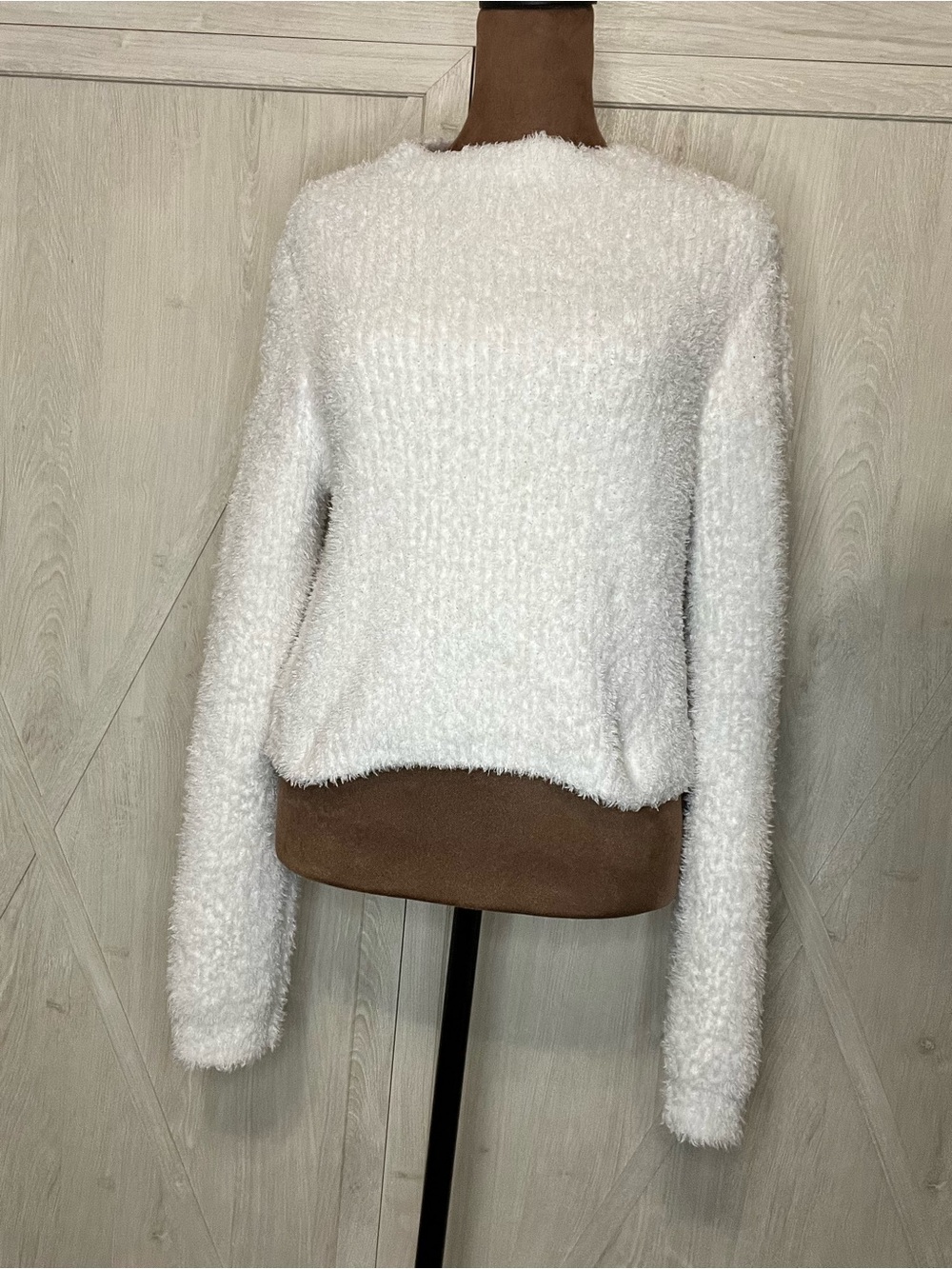 Aerie Fuzzy Eyelash Knit Cropped Mock Neck Sweater White M